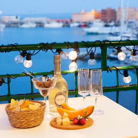 La Finestra Sul Mare Central Apartment Vista Mare 安齐奥 外观 照片