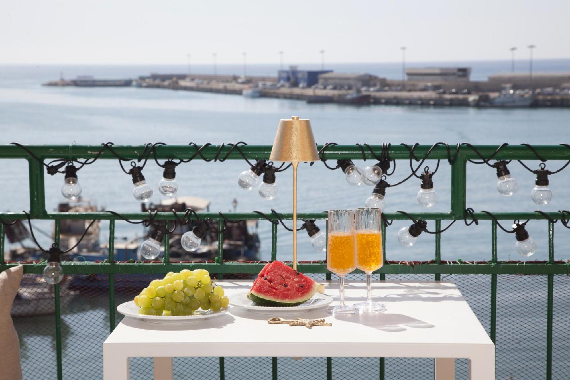 La Finestra Sul Mare Central Apartment Vista Mare 安齐奥 外观 照片