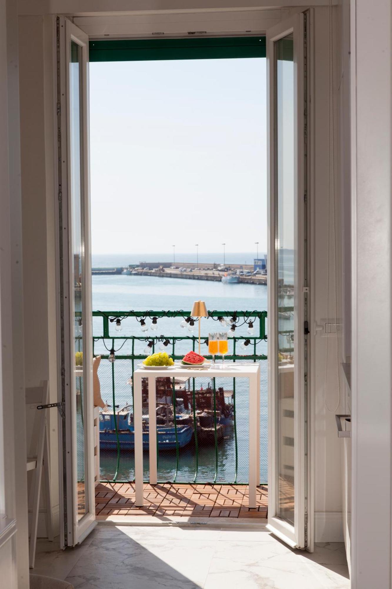 La Finestra Sul Mare Central Apartment Vista Mare 安齐奥 外观 照片