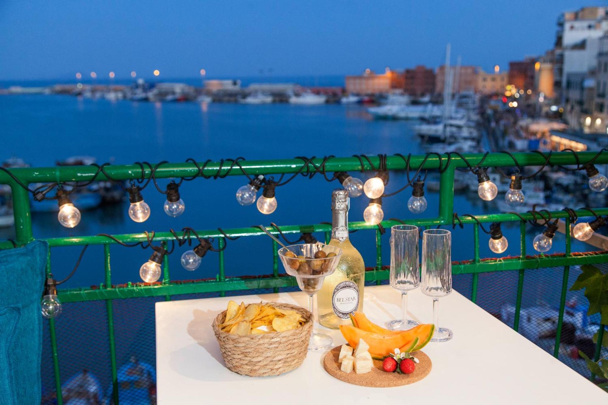 La Finestra Sul Mare Central Apartment Vista Mare 安齐奥 外观 照片